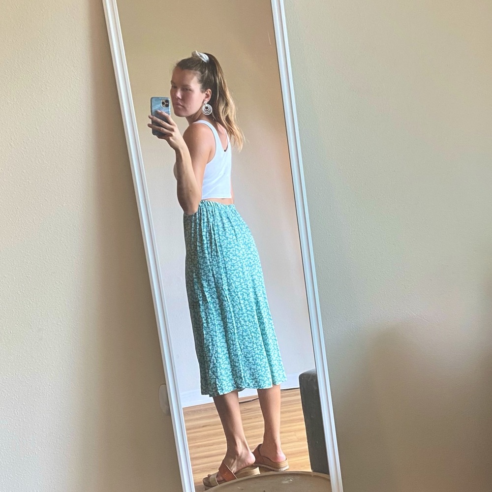 New: Floral Light Green American Eagle Maxi Skirt - Picture 2 of 5